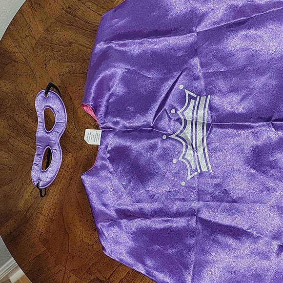 Miss Super Hero reversible cape 2 piece set, Pink/ Purple, GUC - Picture 4 of 6